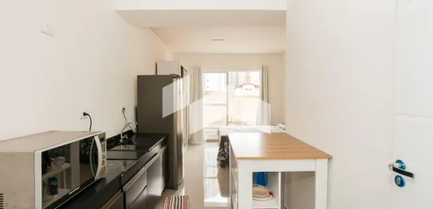 Apartamento com 1 Quarto para alugar, 30m² no Água Verde, Curitiba