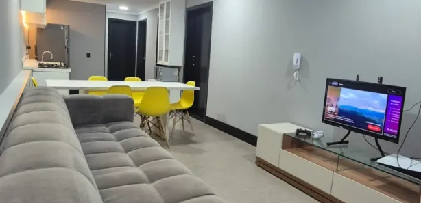 Apartamento com 3 Quartos para alugar, 100m² no Lídia Duarte, Camboriú