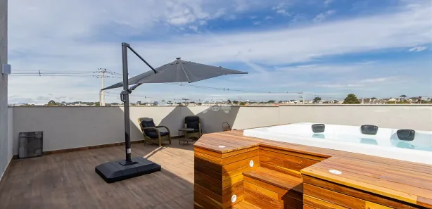 Sobrado com 3 Quartos à venda, 200m² no Cajuru, Curitiba