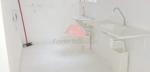Apartamento com 2 Quartos à venda, 48m² no Guaratiba, Rio de Janeiro