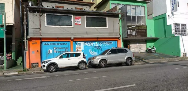 Casa Comercial para alugar, 231m² no Tingidor, Embu das Artes