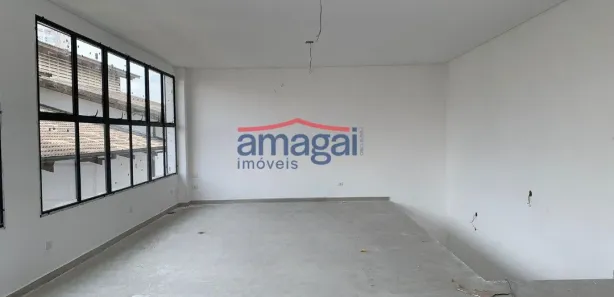 Casa Comercial para alugar, 60m² no Centro, Jacareí