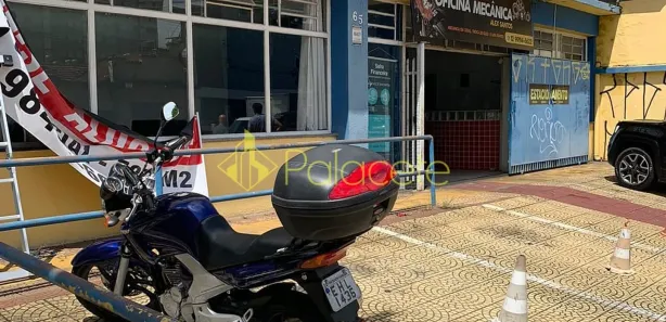 Galpão / Depósito / Armazém para venda ou aluguel, 734m² no Centro, Pindamonhangaba