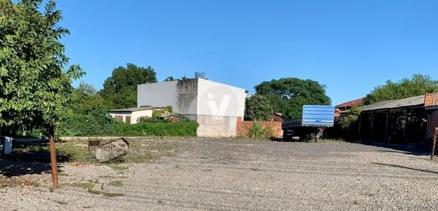 Galpão / Depósito / Armazém com 1 Quarto à venda, 742m² no Pinheiro Machado, Santa Maria