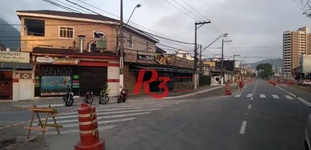 Prédio Inteiro à venda, 386m² no Canto do Forte, Praia Grande