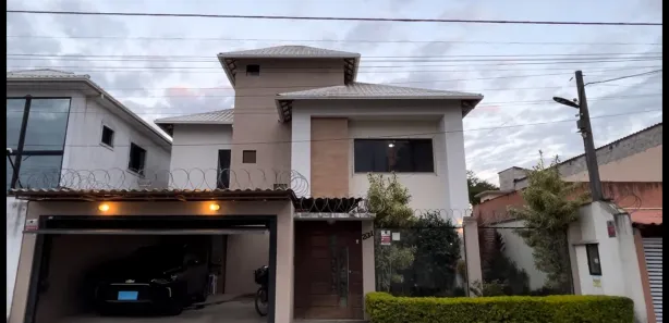 Sobrado com 3 Quartos à venda, 350m² no Maria Turri, Rio das Ostras