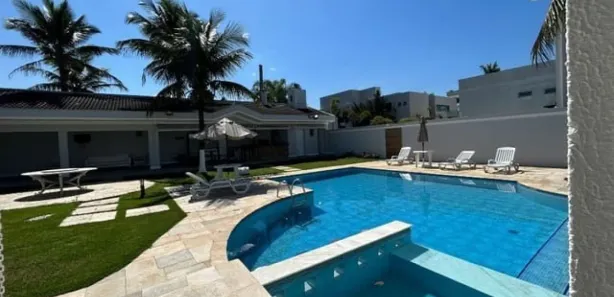 Casa com 7 Quartos para alugar, 628m² no Jardim Acapulco, Guarujá