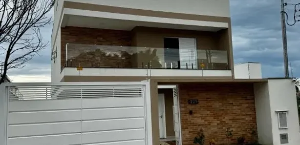 Sobrado com 3 Quartos à venda, 258m² no Loteamento Caldense, Poços de Caldas