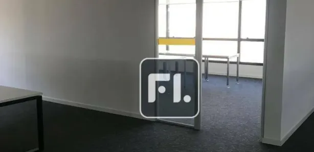 Conjunto Comercial / Sala para alugar, 1354m² no Alphaville Industrial, Barueri