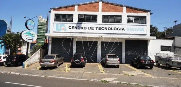 Galpão / Depósito / Armazém à venda, 722m² no Centro, Araraquara