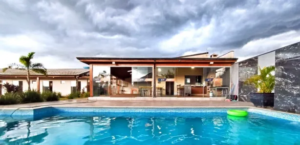 Fazenda / Sítio / Chácara com 5 Quartos para venda ou aluguel, 1300m² no Buru, Salto