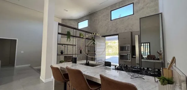 Fazenda / Sítio / Chácara com 4 Quartos à venda, 1300m² no , Mairinque
