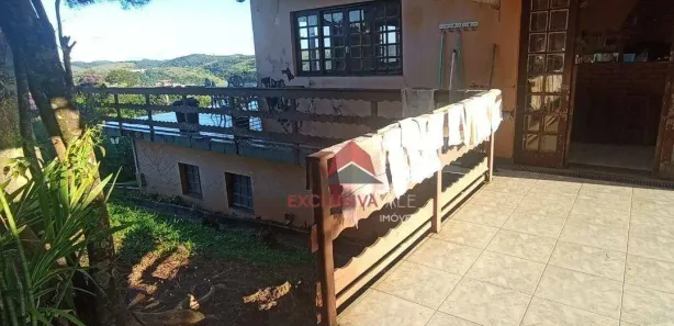 Fazenda / Sítio / Chácara com 6 Quartos à venda, 315m² no Rosa Helena, Igaratá