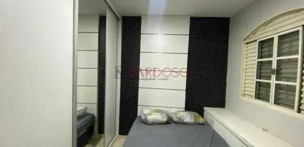 Sobrado com 5 Quartos à venda, 240m² no Guará II, Brasília