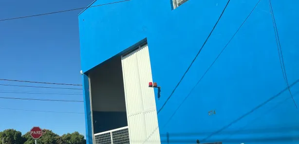 Galpão / Depósito / Armazém com 1 Quarto à venda, 360m² no Parque das Gameleiras, Uberaba