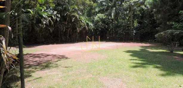 Casa de Condomínio com 6 Quartos para venda ou aluguel, 550m² no Jardim Marilu, Carapicuíba