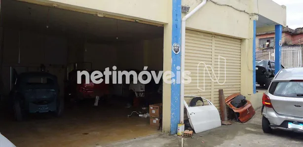 Galpão / Depósito / Armazém à venda, 710m² no Cachoeirinha, Belo Horizonte