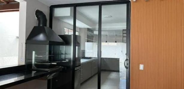 Sobrado com 4 Quartos à venda, 218m² no Parque Bom Retiro, Paulínia