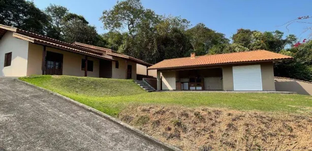 Fazenda / Sítio / Chácara com 3 Quartos à venda, 150m² no Jardim Colina do Sol, Bom Jesus dos Perdões