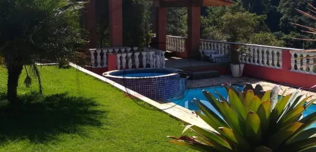 Fazenda / Sítio / Chácara com 3 Quartos à venda, 125m² no , Nazaré Paulista