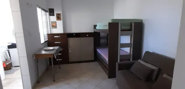 Kitnet com 1 Quarto à venda, 32m² no Boqueirão, Santos