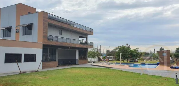 Fazenda / Sítio / Chácara com 5 Quartos à venda, 668m² no Chácara Santa Maria, Cambé