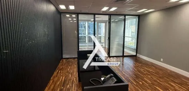 Conjunto Comercial / Sala para alugar, 200m² no Jardim das Acácias, São Paulo