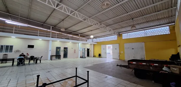 Galpão / Depósito / Armazém com 8 Quartos à venda, 960m² no Jardim São Cristóvão, São Luís