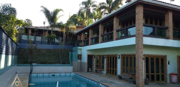 Fazenda / Sítio / Chácara com 3 Quartos à venda, 550m² no Água Branca, Igaratá