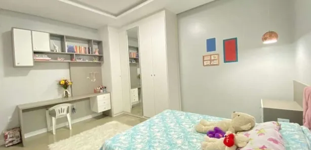 Sobrado com 3 Quartos à venda, 138m² no Centro, Navegantes