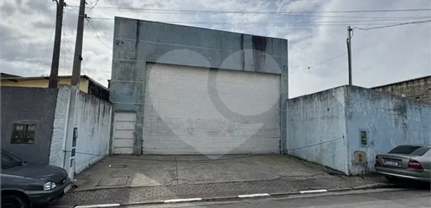 Galpão / Depósito / Armazém para alugar, 300m² no Vila Varela, Poá