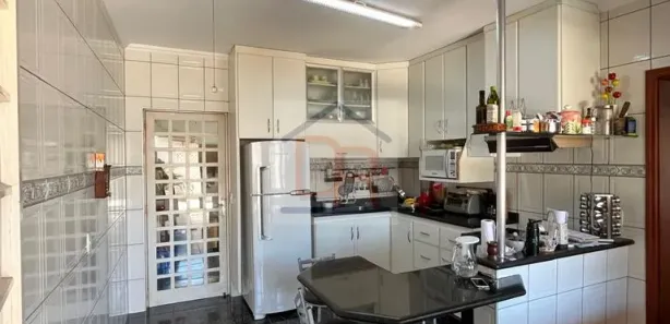 Sobrado com 3 Quartos à venda, 186m² no Jardim Primavera, Nova Odessa