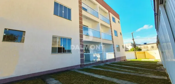 Casa de Condomínio com 2 Quartos à venda, 65m² no Vinhateiro, São Pedro da Aldeia