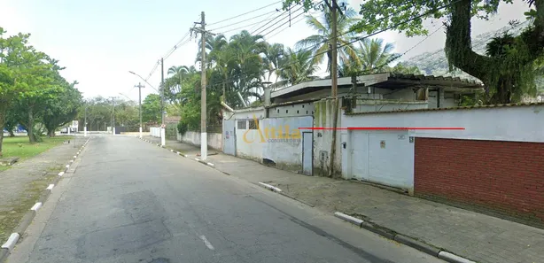 Galpão / Depósito / Armazém à venda, 347m² no Guaiúba, Guarujá