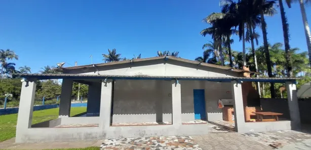 Fazenda / Sítio / Chácara com 3 Quartos à venda, 1232m² no Jardim Aguapeu, Itanhaém