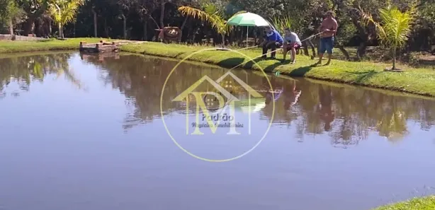 Fazenda / Sítio / Chácara com 3 Quartos à venda, 210m² no Fazenda Floresta, Alambari