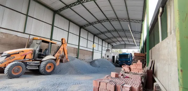 Galpão / Depósito / Armazém à venda, 360m² no Esmeraldas, Esmeraldas