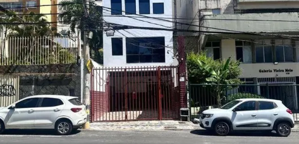 Prédio Inteiro para venda ou aluguel, 300m² no Amaralina, Salvador