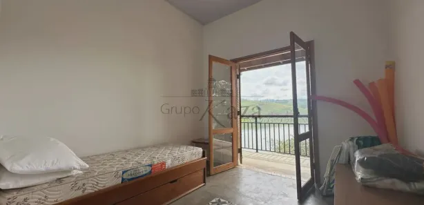 Casa de Condomínio com 2 Quartos à venda, 189m² no IGARATA, Igaratá