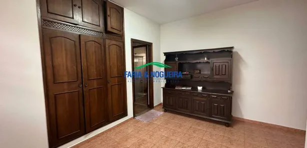 Casa com 3 Quartos para alugar, 179m² no Zona Central, Rio Claro