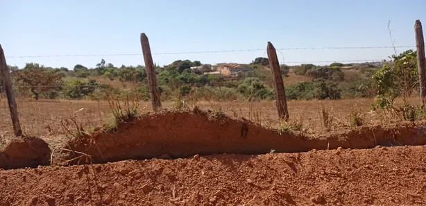 Fazenda / Sítio / Chácara com 4 Quartos à venda, 21000m² no Parque da Barragem Setor 13, Águas Lindas de Goiás