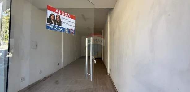 Loja / Salão / Ponto Comercial para alugar, 30m² no Bingen, Petrópolis