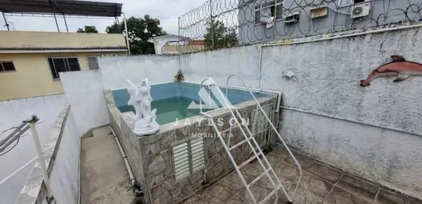 Casa com 4 Quartos à venda, 205m² no Brás de Pina, Rio de Janeiro