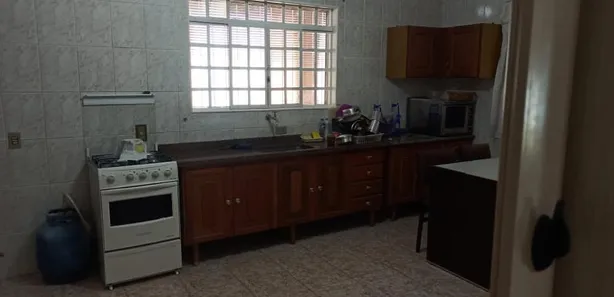Fazenda / Sítio / Chácara com 3 Quartos à venda, 200m² no , Alambari