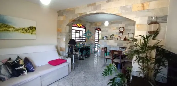Casa com 3 Quartos à venda, 500m² no Pompeu, Sabará