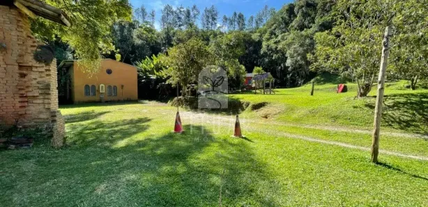 Fazenda / Sítio / Chácara com 9 Quartos à venda, 56000m² no , São Lourenço da Serra