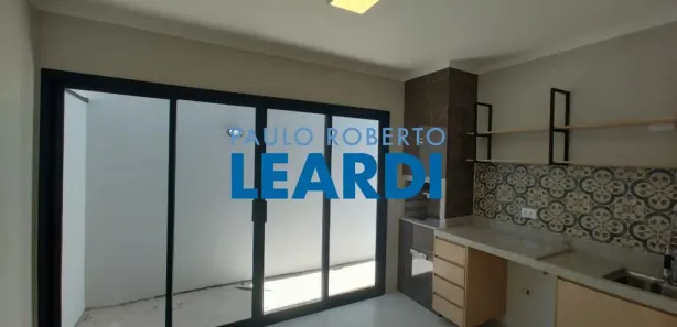 Sobrado com 3 Quartos à venda, 135m² no Jardins de Florença, Poços de Caldas