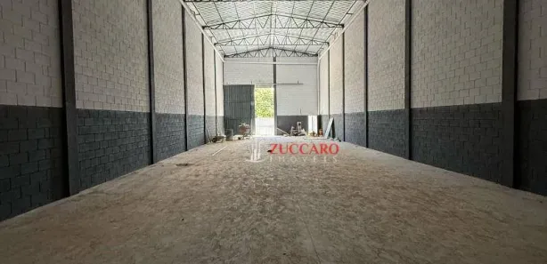 Galpão / Depósito / Armazém para alugar, 527m² no Jardim Jóia, Arujá