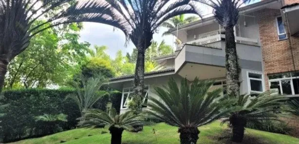 Sobrado com 5 Quartos para alugar, 666m² no Altos de São Fernando, Jandira
