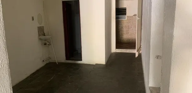 Loja / Salão / Ponto Comercial à venda, 47m² no Morin, Petrópolis